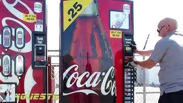COCA COLA VENDING MACHINE