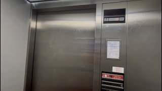 Dover Impulse Hydraulic Elevator: BrandsMart USA, Sawgrass Mills | Sunrise, FL