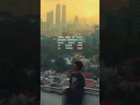 Just Friends Jatuh Cinta
