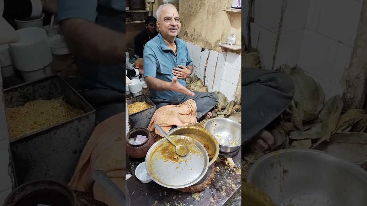 Lali Chhangani ki Famous Masaledar Chaat 😋 | Indian Street Food