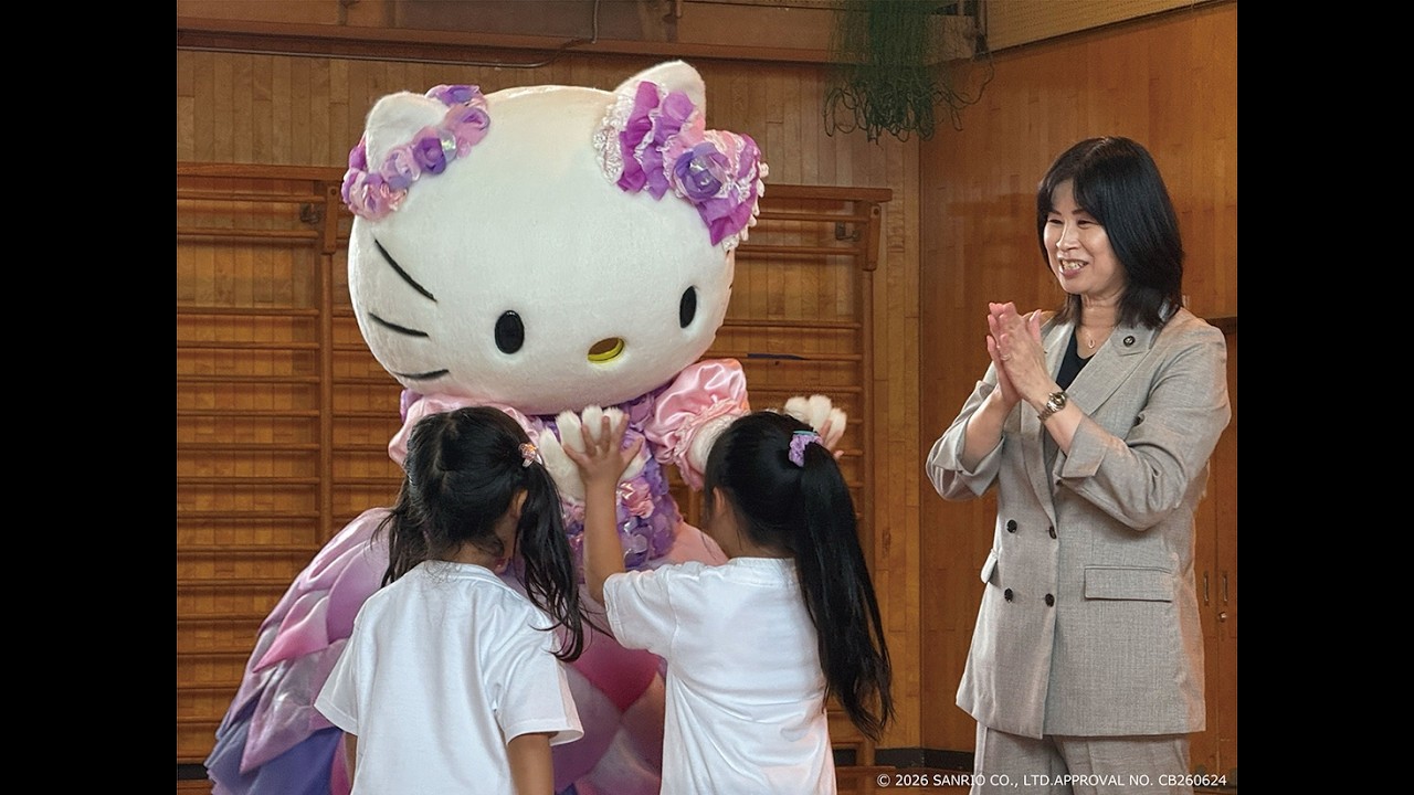 ハローキティと学ぶ交通安全「Honda×サンリオが鈴鹿の小学1年生へ贈っ