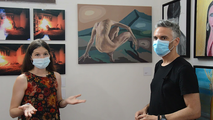 Oriq jojalar bilan porno Eng katta shishalar ayollarning eshaklarida.