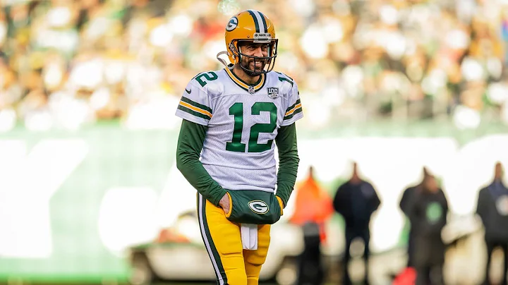 Aaron Rodgers Throwing on the Run and Outside the ...