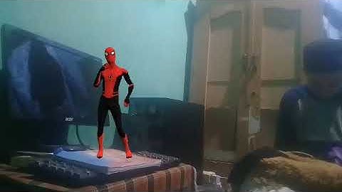 Entah apa yang merasukimu spiderman😂