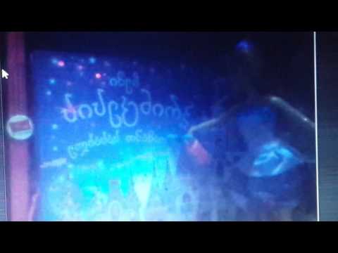 თინეიჯერის მეგობრებთან გატარების დღე