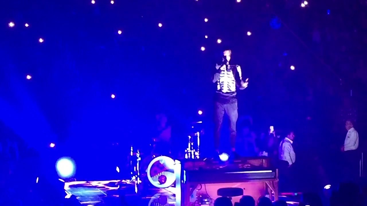 Twenty One Pilots Addict with a Pen PPG Paints Arena (January 27