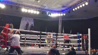 Maximimo Flores Vs Adrián Curiel