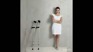 Existe uma beleza única em ser quem você é! #amputeegirl #amputee #crutches