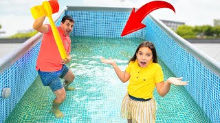 ❓ De Ce TATA 🙋‍♂️ Ne DISTRUGE PISCINA ❓ Era Să VOMITĂM în APĂ 🤮