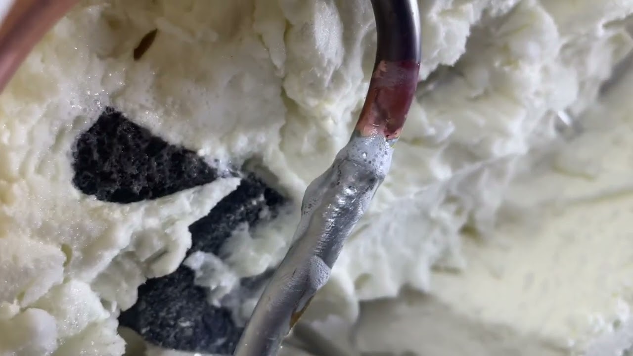 Холодильник Hotpoint Ariston не морозит, после мастеров смотреть всем