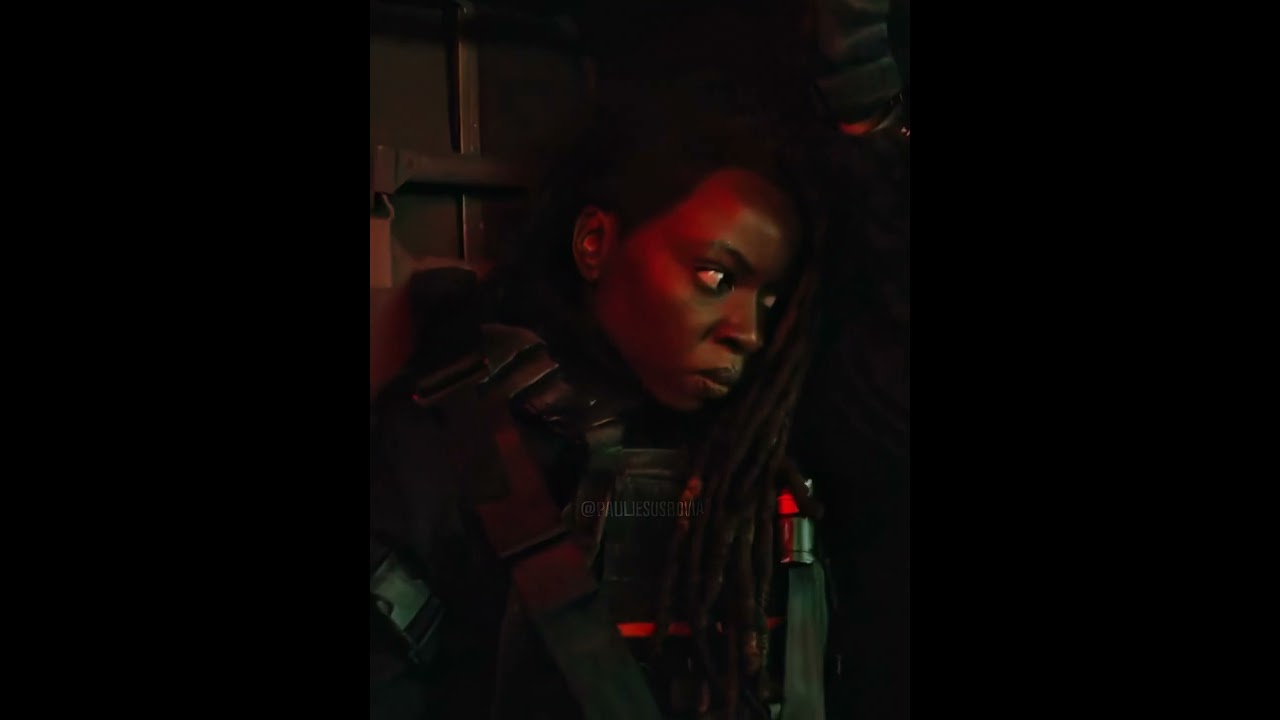 Michonne Throws Rick Out of Helicopter | S1E03 | TWD: The Ones Who Live 