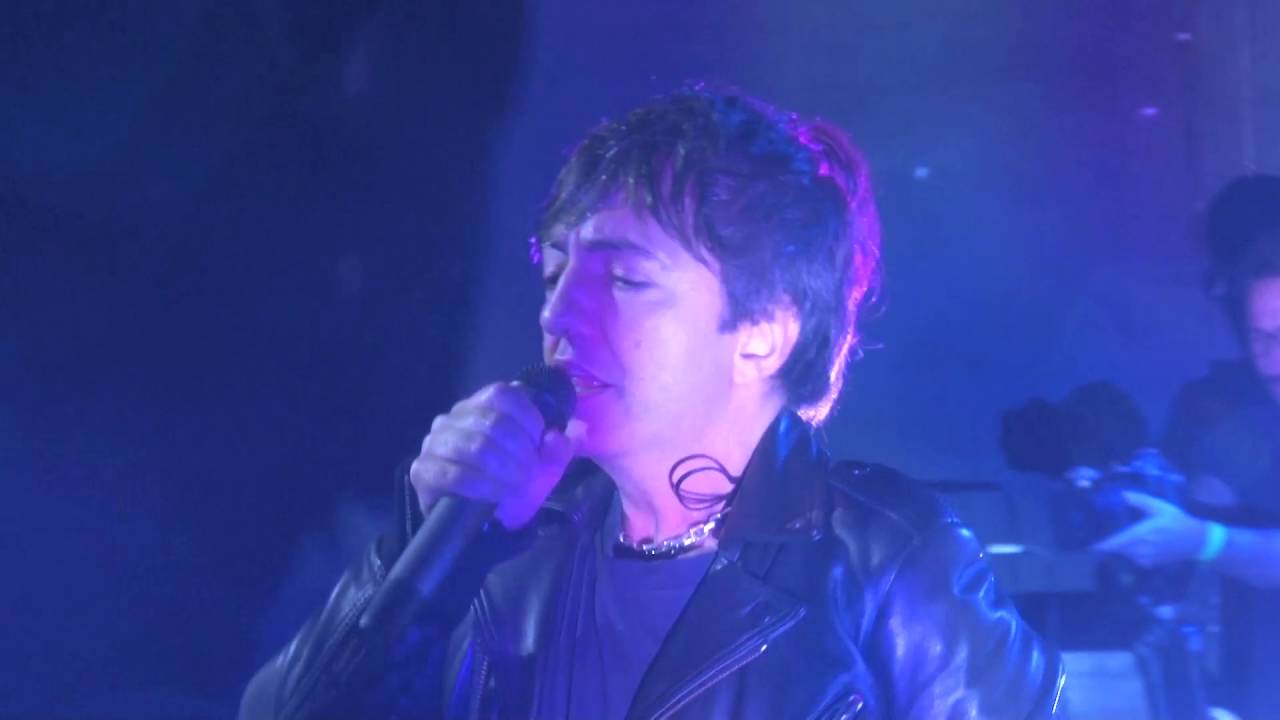 Indios Ft. Adrián Dárgelos - Fizz (Vivo Teatro Opera 8 de Abril 2016)