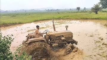 Eicher 380 tractor video on puddling mud