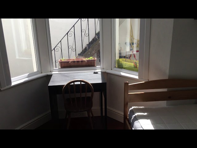 Video 1: Cosy room at the front of the house