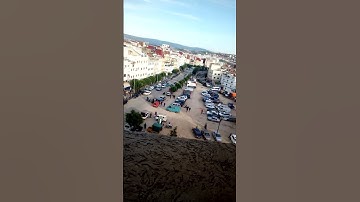 اخفض صوت العالم واستمع إلى صوت القرآن الكريم