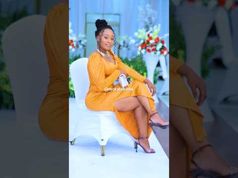 VILE WAREMBO WANAVYOPOZI KWA PICHA UKUMBINI