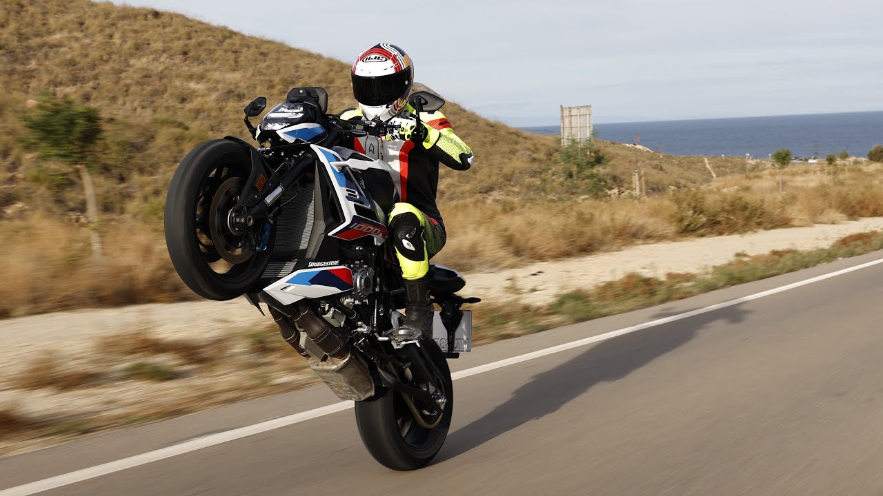 ⁣2023 BMW M 1000 R Test Ride | Ducati Streetfighther Watch Your Back!