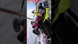 Fly High, Sky's the Limit! ☁️✈️#skydiving #adrenalinejunkie #freefall #bucketlist #adventurelife