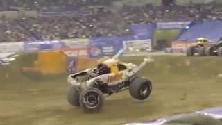 Zomble  LOSES WHEEL - Monster Jam 2015 Indianapolis