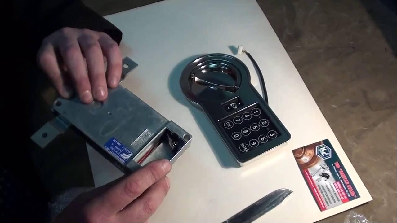 Замена электронного замка. Электронный замок с139mf. Кодовый замок на входную дверь. Электронный замок orbita e3041. Selock skud электромеханический всепогодный автономный.