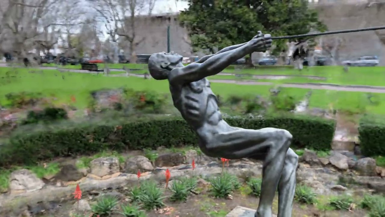 Pathfinder statue, Queen Victoria Gardens, Melbourne, Fujifilm X-M1 imagery, NeRF