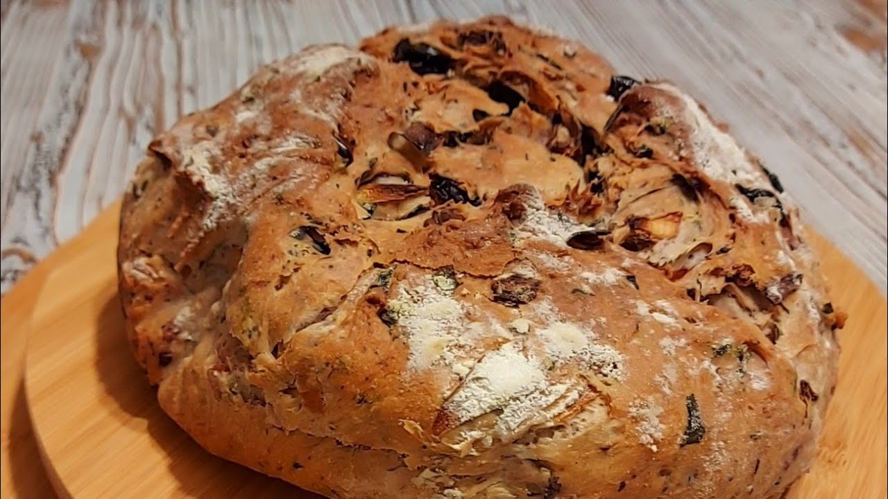 Kıbrıs mutfağından bulla ekmeği- zeytinli,hellimli otlu ekmek tarifi