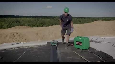 Geomembranes perfectly welded with the Geostar LQS - QueroTools - Leister
