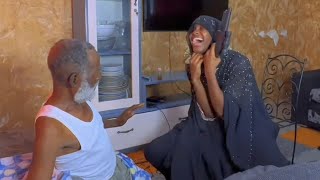 Gloria Tend Un Piège A Tonton Yacob - La Terrible Tante De Gloria Épisode 05