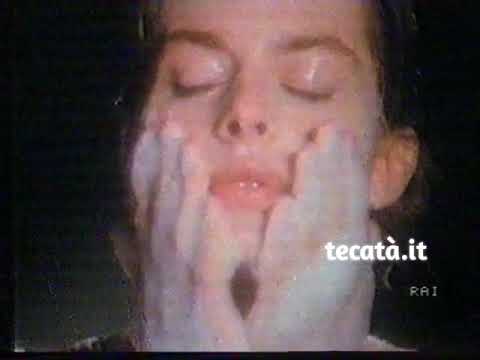 Spot 80-90: Lux sapone con Nastassja Kinski (1986) | Tecatà, l'archivio vintage della pubblicità
