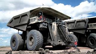 Liebherr Mining Truck T 282 C in action