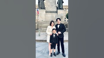 Còn trai tài giỏi của cả sĩ Đan Trường 8 tuổi biết 4 thứ tiếng