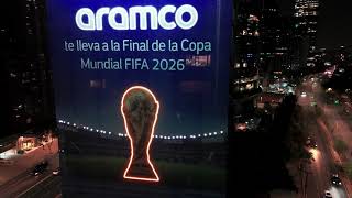 Massiva Vía Pública Especial BuildingWrap Aramco