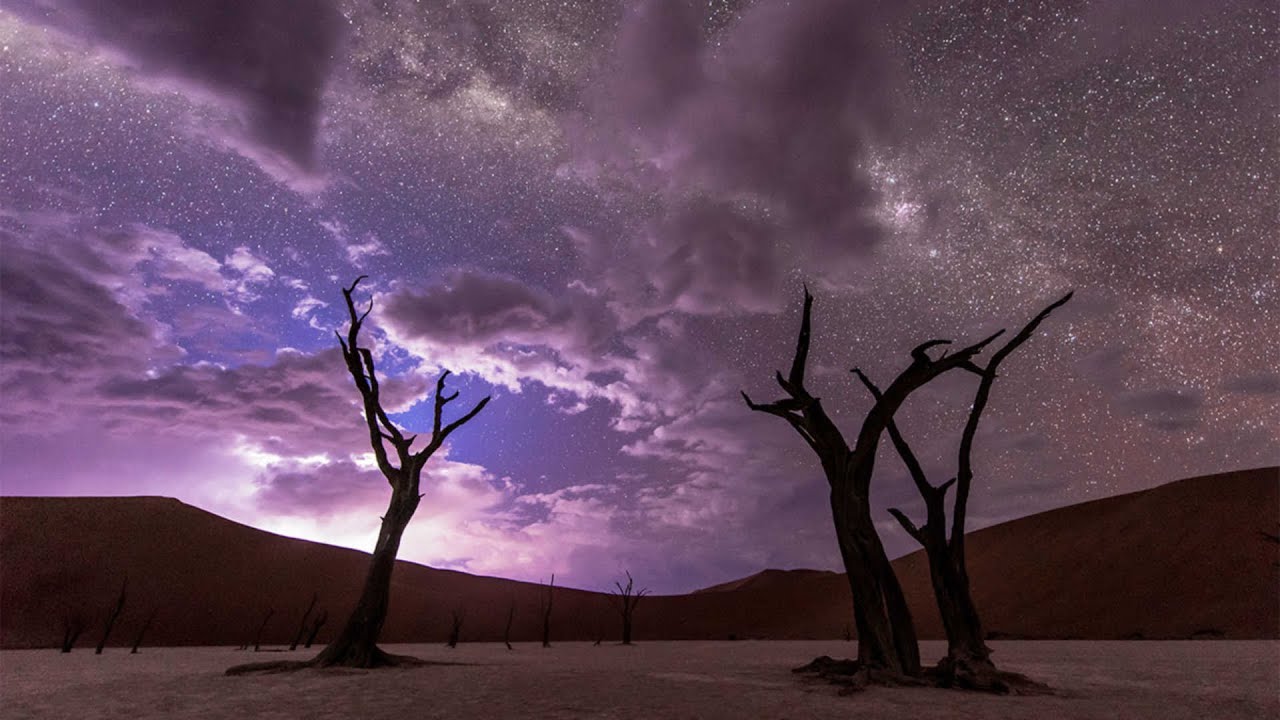 Timelapse Captures Beautiful Night Sky - YouTube