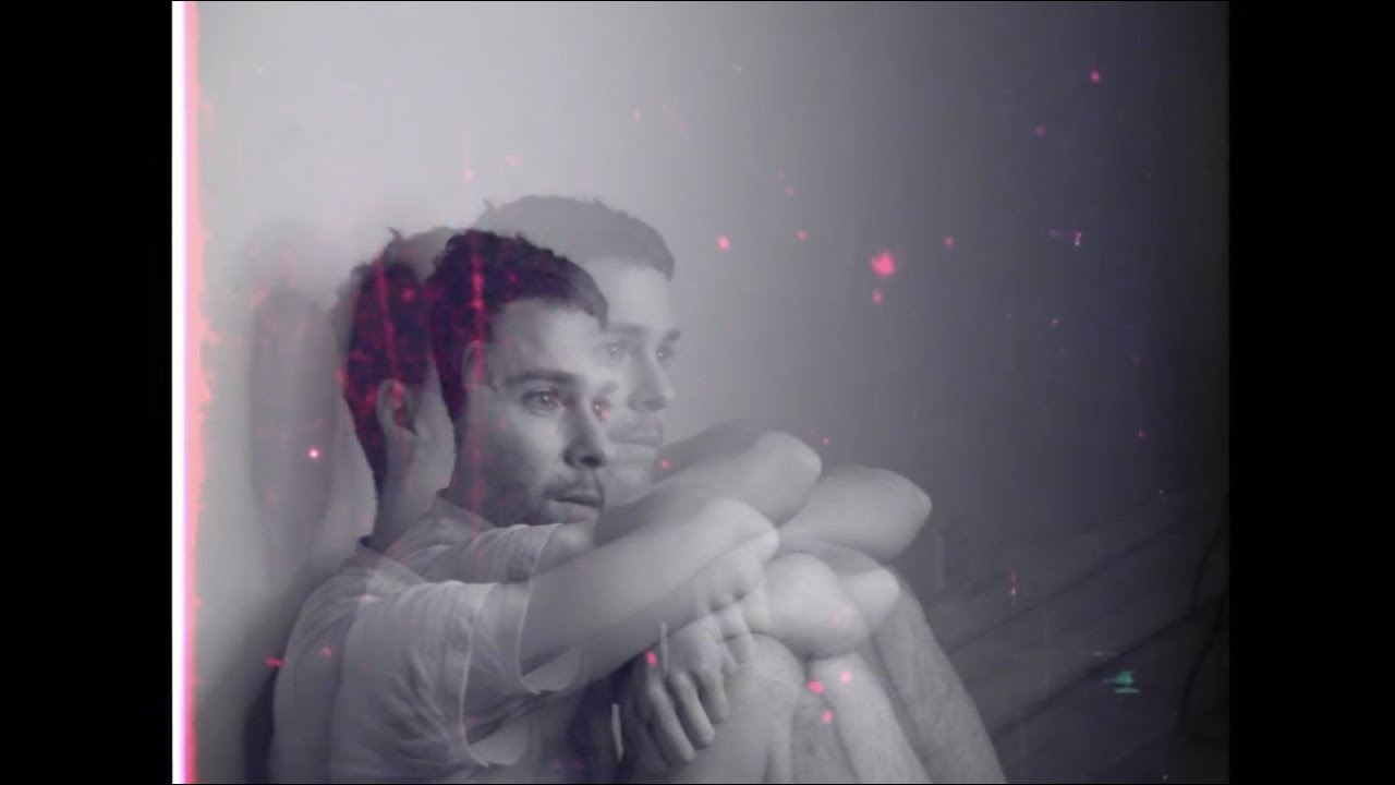 Mira Daniel Zaitchik - Phys Ed (Official Video) en YouTube Mira Daniel Zaitchik - Phys Ed (Official Video) en YouTube