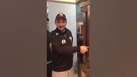 Eko FRESH als Döner Mann bei Kebab Collection