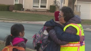 Beloved Carol Stream crossing guard to hang up stop sign after 34 years