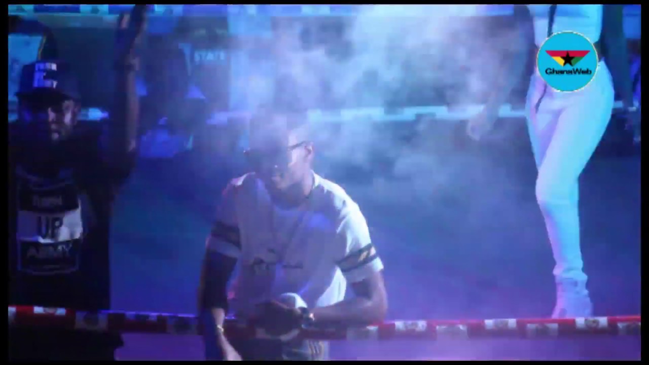 KiDi, Kuami Eugene surprise fans at 2018 'IamTic Concert' - YouTube