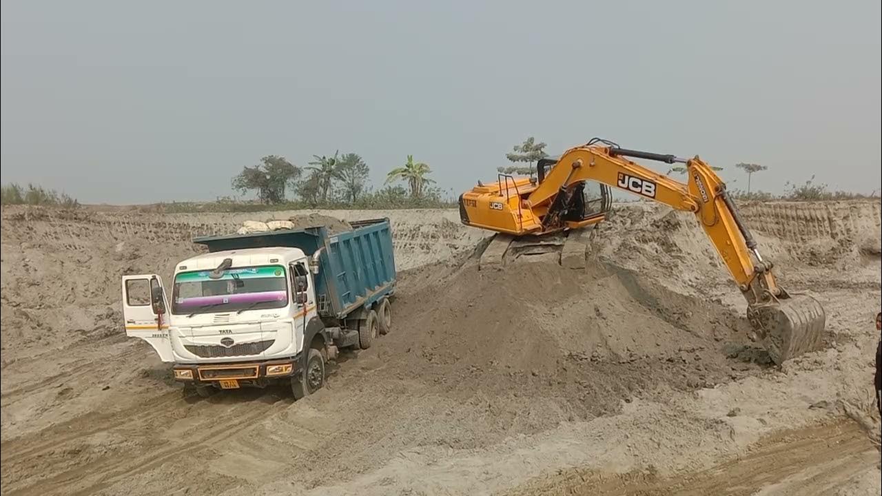 Foclan JCB machine JSC205 SC dumper loading YouTube