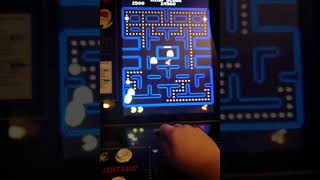 reverse pac man