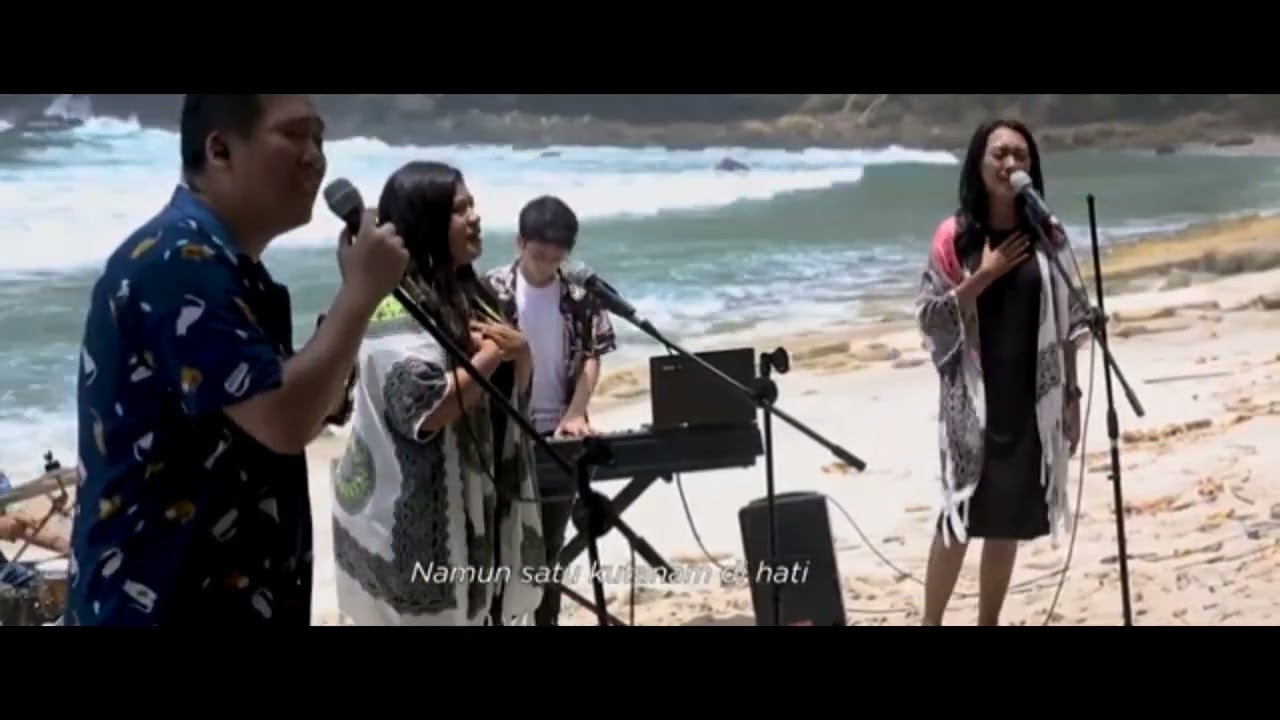 @ Pantai Papuma Jember - Tuhan Takkan Ingkar janji (Voc. Handry,Olivia,Tasha @gbimojopahitjember
