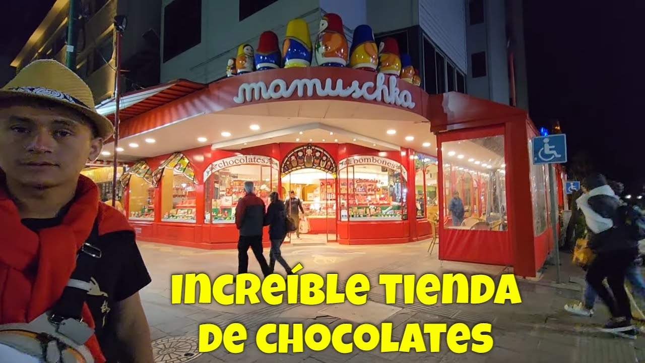⁣En nuestro recorrido por la ciudad, nos encontramos con esta increíble tienda de chocolates