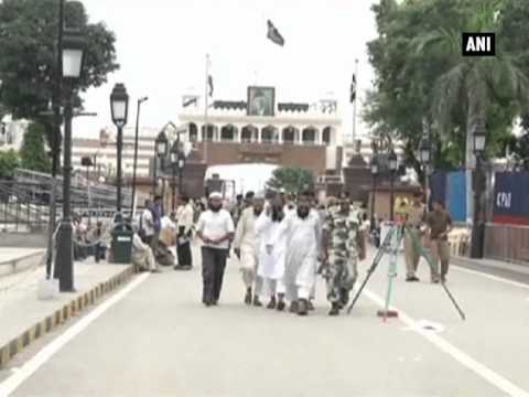 India releases 16 Pakistani prisoners