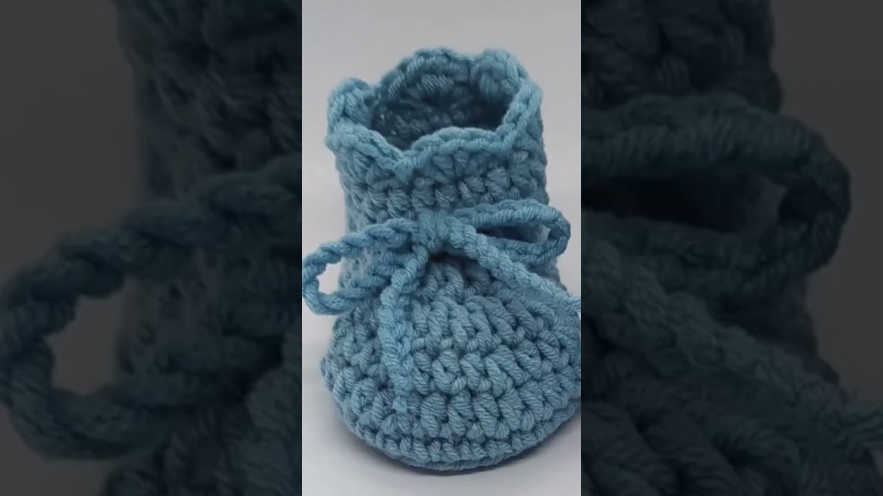 Super Easy Crochet Baby booties for beginners, 👇 full tutorial available
