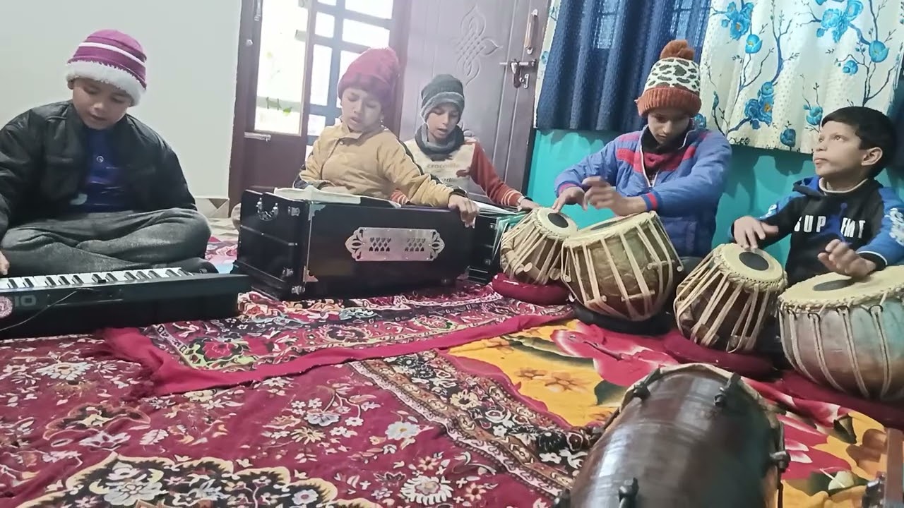 नन्हें कलाकारों द्वारा राग भूपाली पर बंदिश 