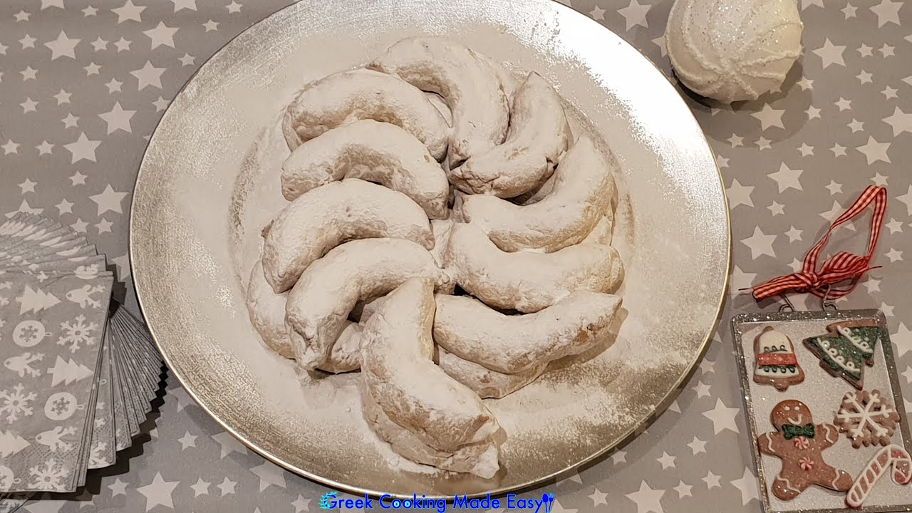 Christmas Kourabiedes with dates (agwa) filling - Κουραμπιέδες γεμιστοί με χουρμά - Φοινικωτά Κύπρου | Greek Cooking Made Easy