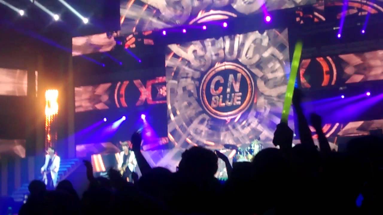 [FANCAM] CNBLUE - I'm Sorry MUSIC BANK BRAZIL