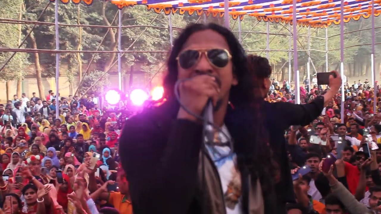 ফোনের ফ্ল্যাশলাইট জ্বালিয়ে সবাই মিলে গাইলাম – আমরা করব জয় | Unity Song | Motivational Moment