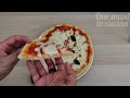 Pizza croccante fuori e morbida dentro cotta al microondeimpasta senza mani in un minuto tupperware