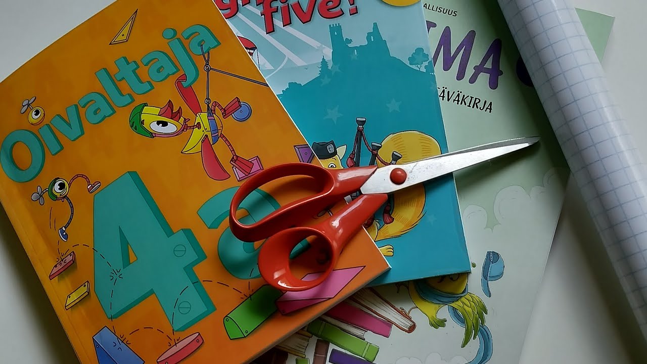 Koulukirjat muoveihin helposti ja nopeasti! | Elämää yhsikätisenä