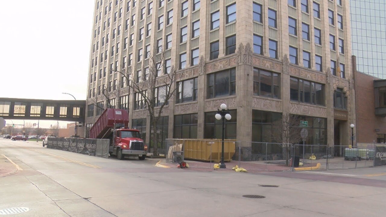 Renovation of historic Badgerow Building in downtown Sioux City begins